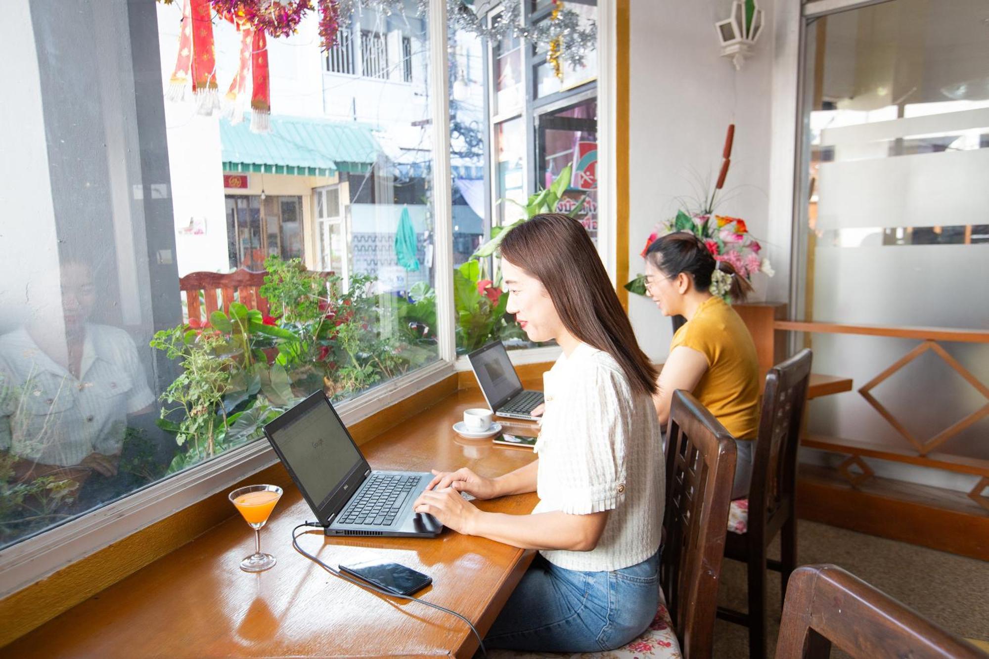 Night Bazaar Place Chiang Mai Exterior photo